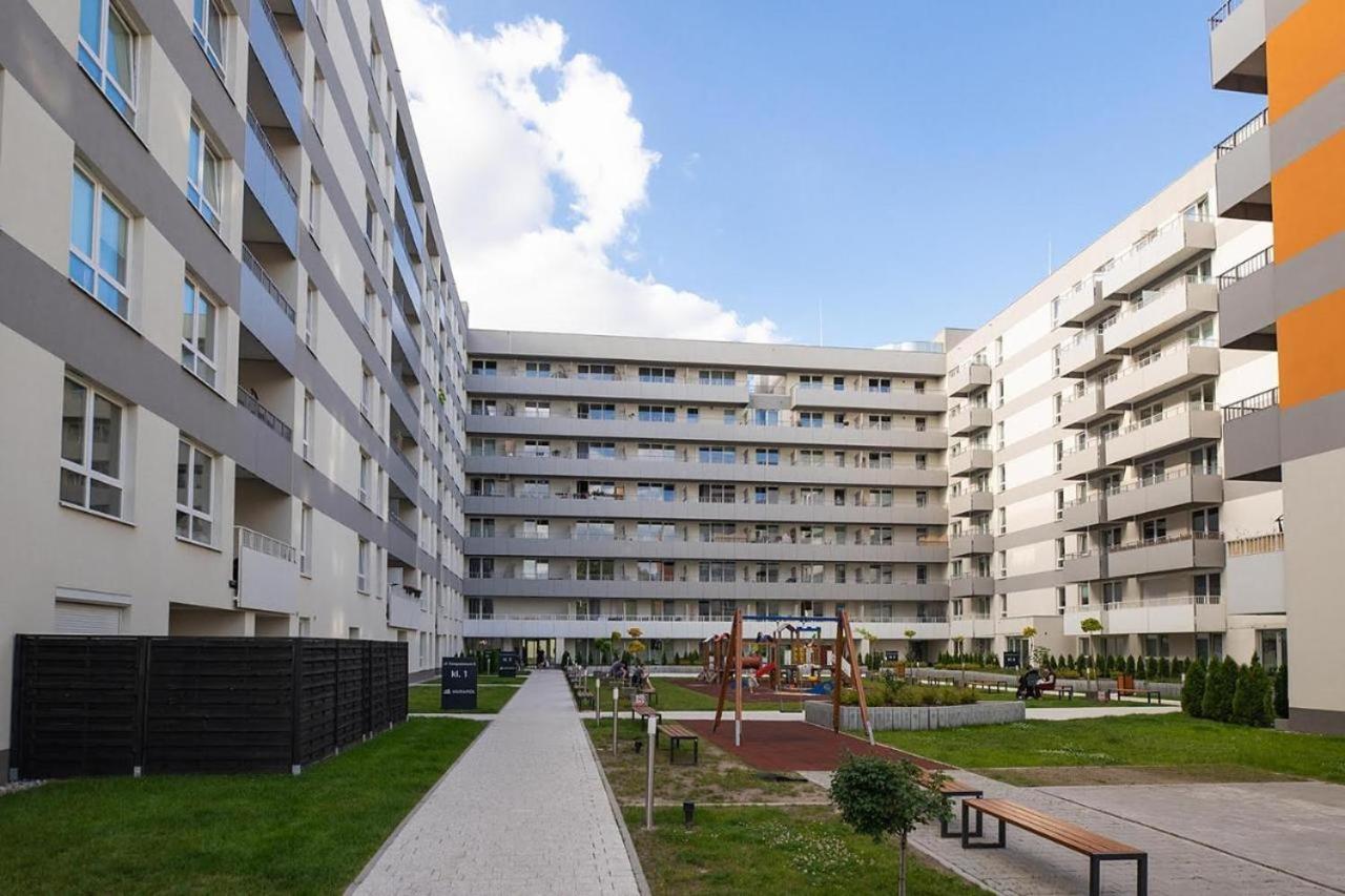 Apart D&k Free Parking Komputerowa 8 Butas Warsaw
